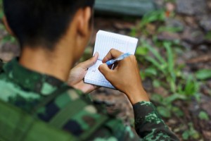 How to Become a Military Pen Pal